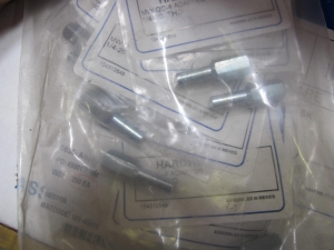 LOT TO INCLUDE: (750) MERIT MW-QC-4 ADAPTER, ARBORS, 1/4" DIA SIZE, FLAPPER WHEEL KIND, STL MATERIAL. 20 TPI, WITH 1/4" DIA SHANK, (267) MERIT CHANNEL NUTS. LOADING & HANDLING FEE $15-4209